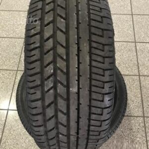 Coppia gomme Pirelli Pzero 235/40zr18